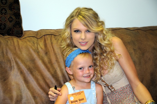 Jaycie with Taylor Swift